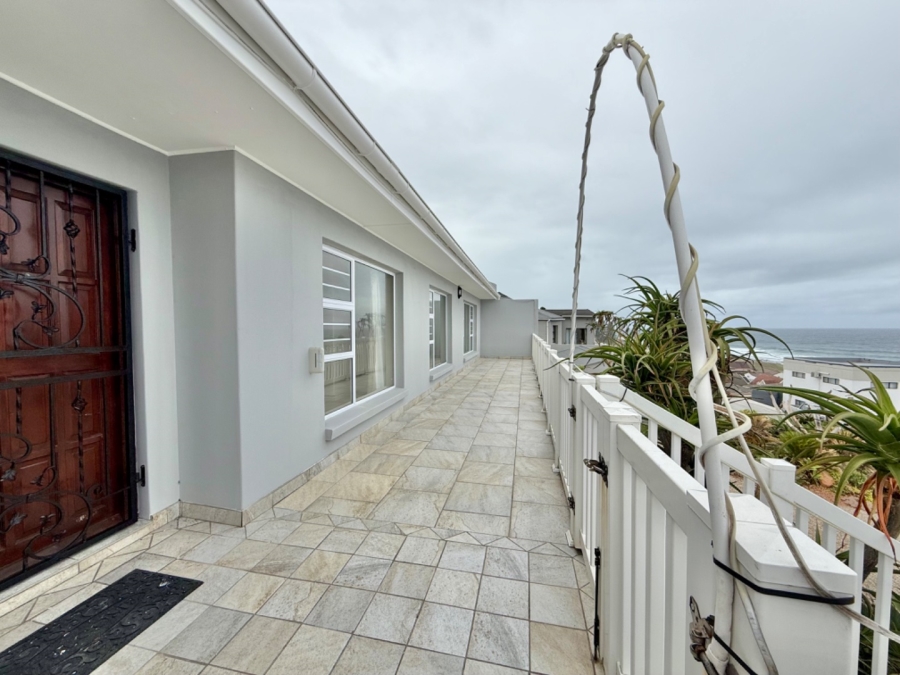 5 Bedroom Property for Sale in Seaview Eastern Cape